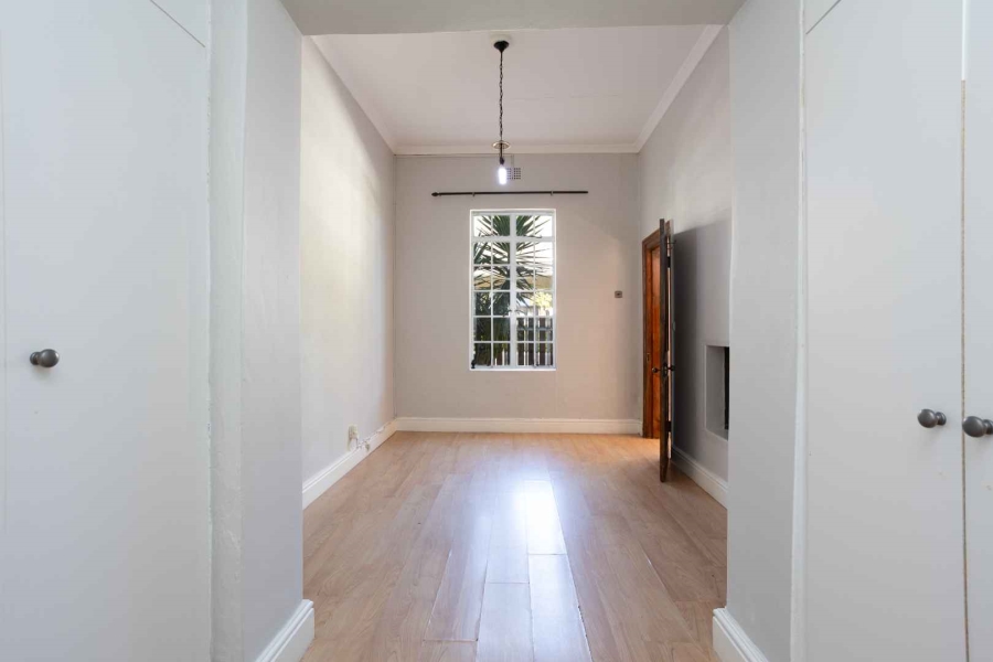2 Bedroom Property for Sale in Rondebosch Village Western Cape